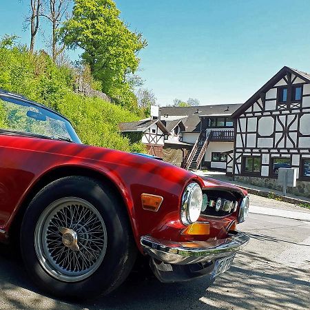ホテル Df Am Ring Nuerburg エクステリア 写真